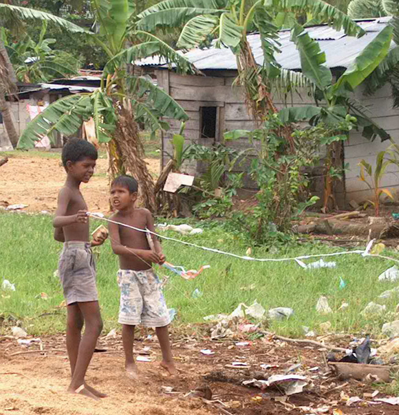 children and kite